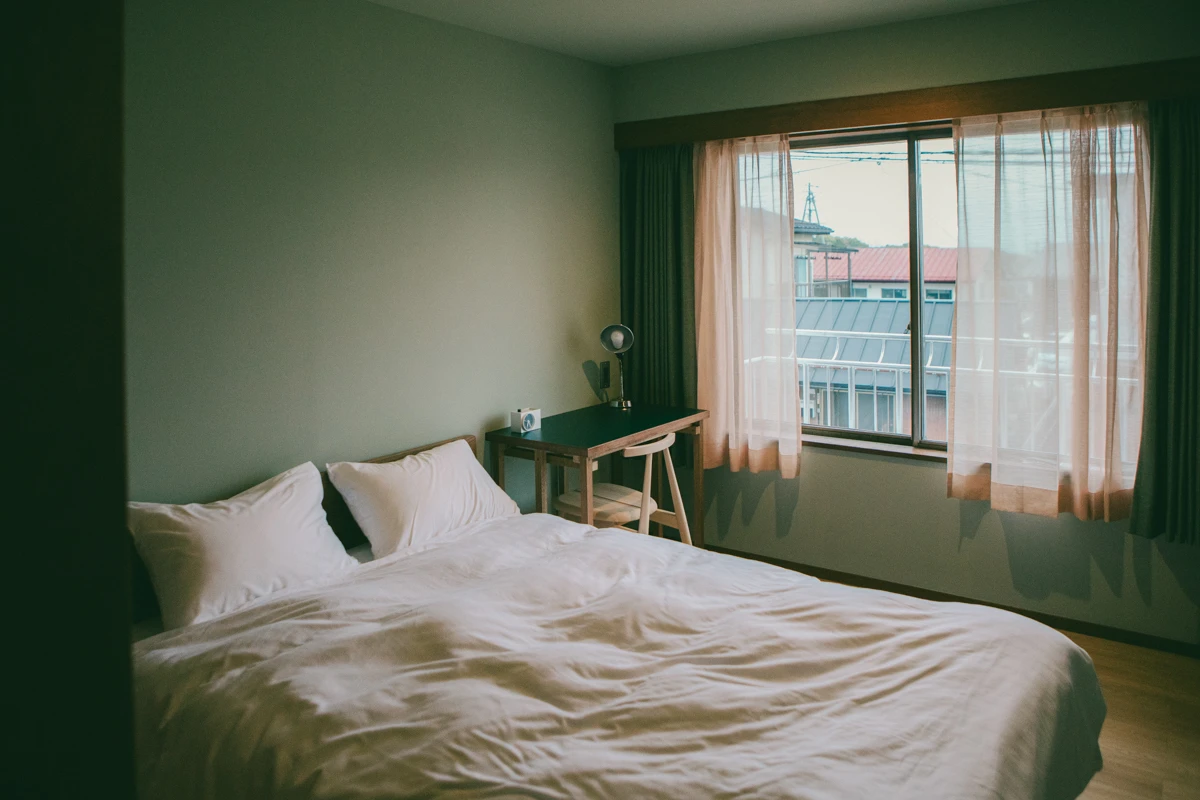SINGLE Room
